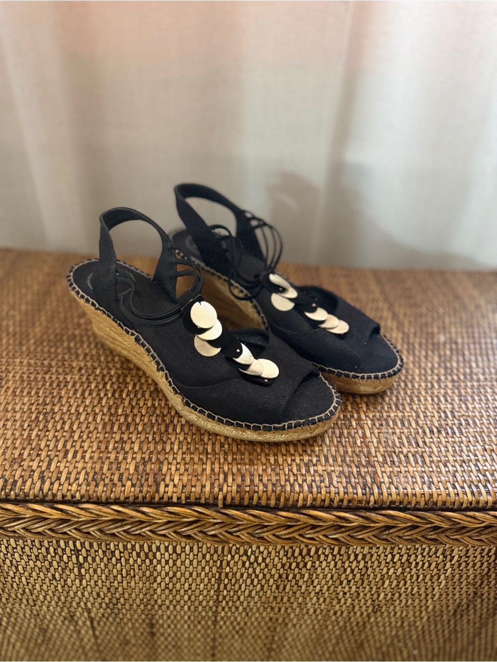 Toni Pons Origems Women’s Black Espadrille Wedges with Gold Disc Accents 39